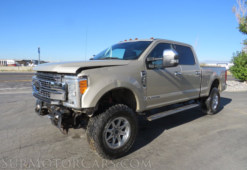 2017 Ford Super Duty F-350 SRW - Image 2