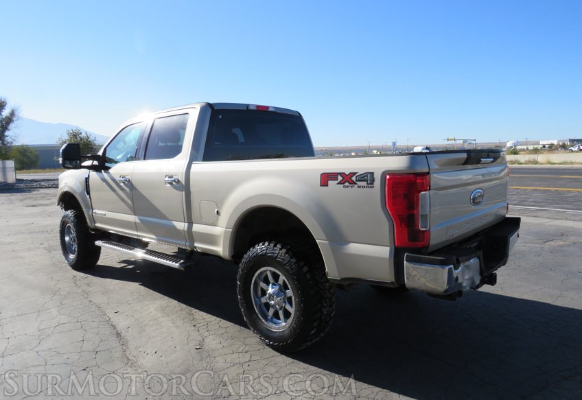 2017 Ford Super Duty F-350 SRW - Image 8