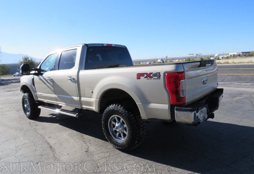 2017 Ford Super Duty F-350 SRW - Image 6