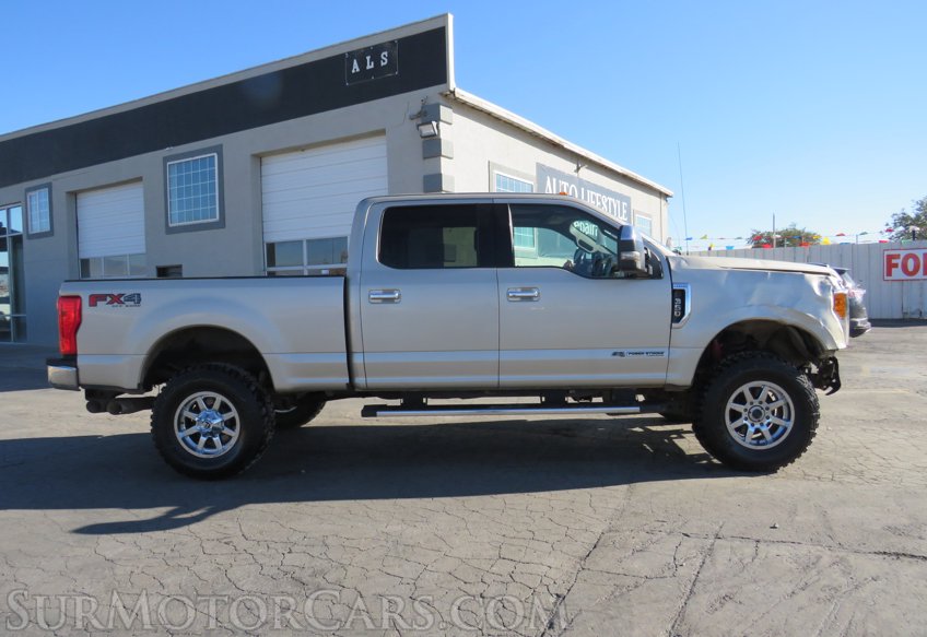 2017 Ford Super Duty F-350 SRW - Image 10