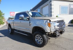 2017 Ford Super Duty F-350 SRW - Image 3