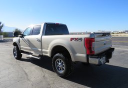 2017 Ford Super Duty F-350 SRW - Image 8