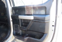 2017 Ford Super Duty F-350 SRW - Image 48