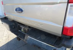 2017 Ford Super Duty F-350 SRW - Image 25