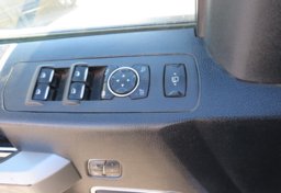 2017 Ford Super Duty F-350 SRW - Image 49