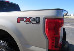 2017 Ford Super Duty F-350 SRW - Image 26