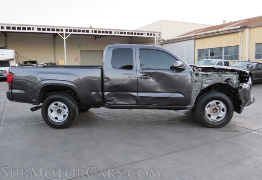 2020 Toyota Tacoma - Image 9
