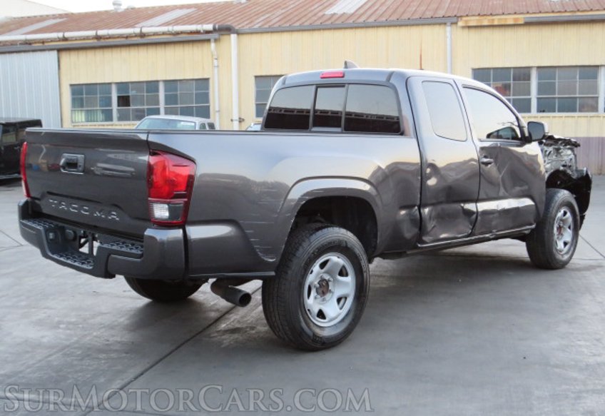 2020 Toyota Tacoma - Image 11