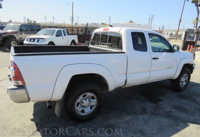 2014 Toyota Tacoma - Image 10