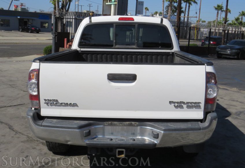 2014 Toyota Tacoma - Image 13