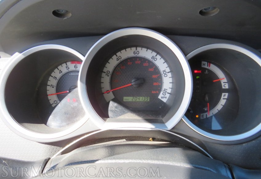 2014 Toyota Tacoma - Image 33