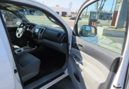 2014 Toyota Tacoma - Image 23