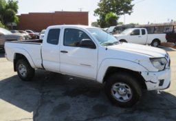 2014 Toyota Tacoma - Image 2