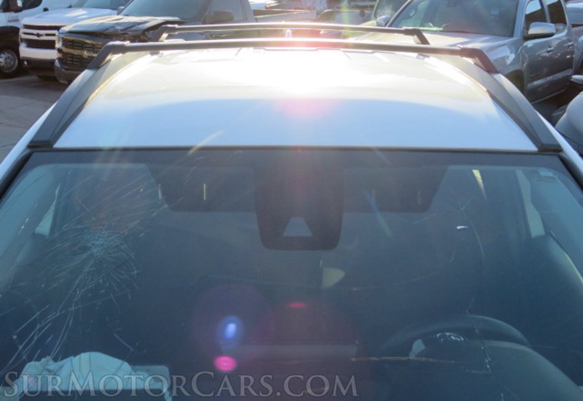 2022 Toyota Corolla Cross - Image 16