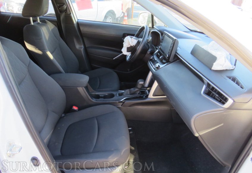 2022 Toyota Corolla Cross - Image 28