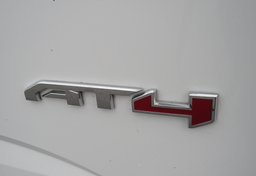 2021 GMC Canyon - Image 20