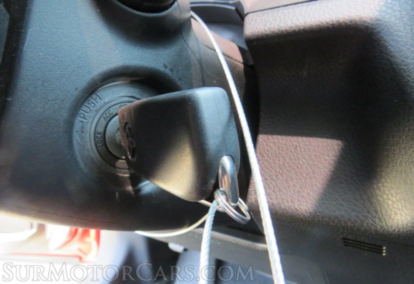 2020 Toyota Camry - Image 32