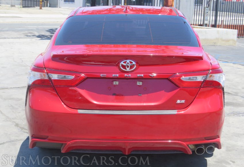 2020 Toyota Camry - Image 10
