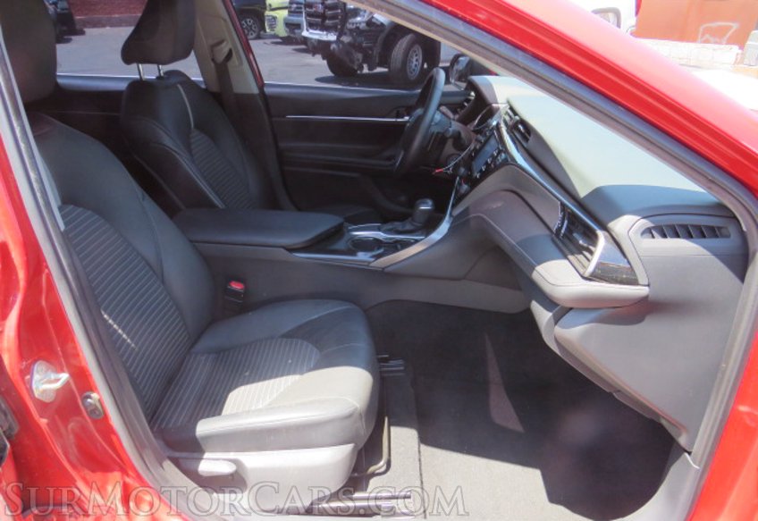 2020 Toyota Camry - Image 23