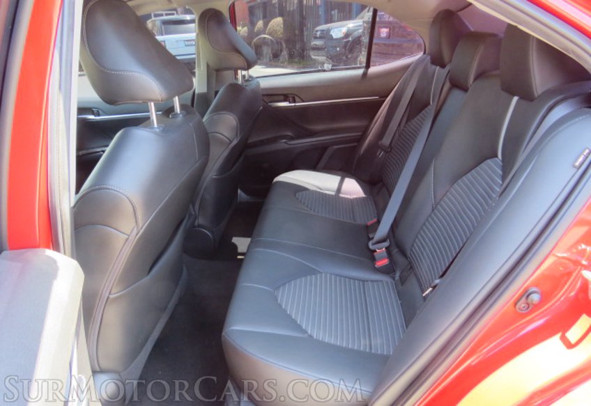 2020 Toyota Camry - Image 26