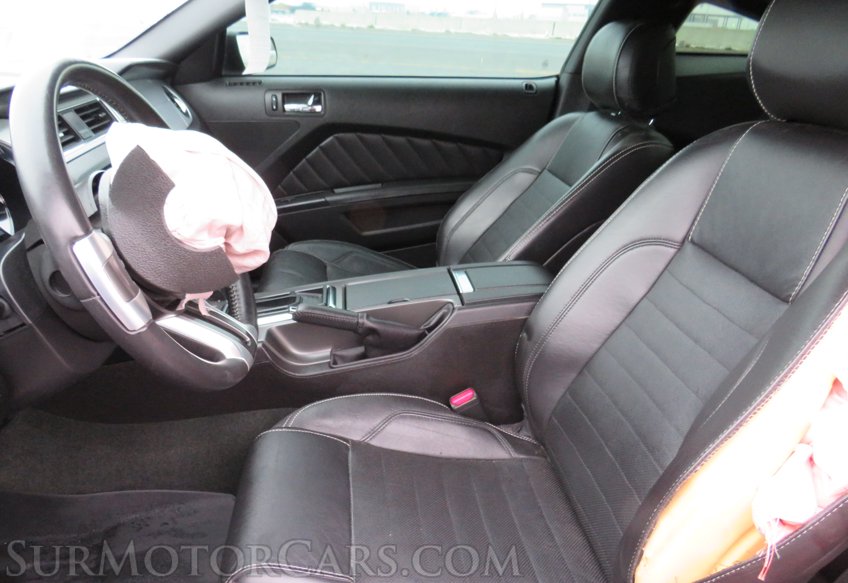 2014 Ford Mustang - Image 27