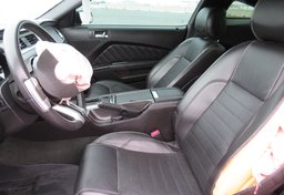 2014 Ford Mustang - Image 27