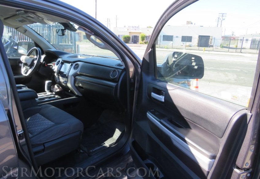 2020 Toyota Tundra - Image 24