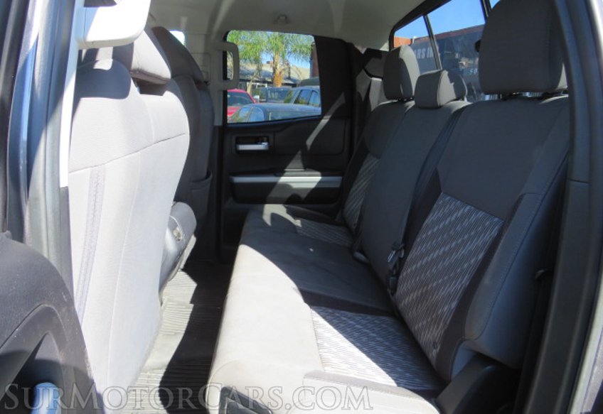 2020 Toyota Tundra - Image 32