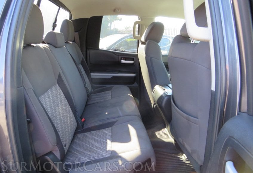 2020 Toyota Tundra - Image 33