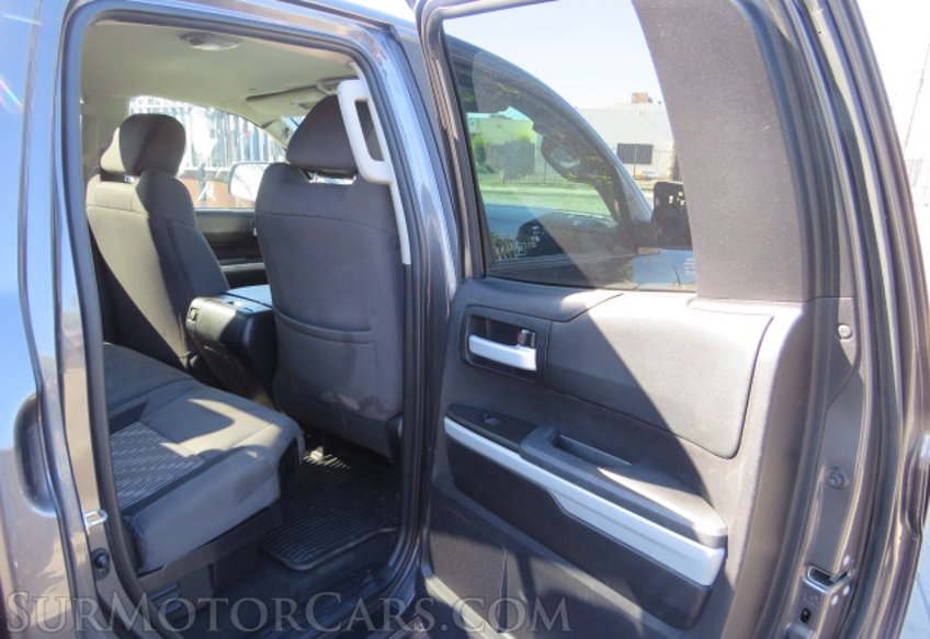 2020 Toyota Tundra - Image 26