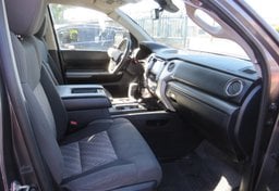 2020 Toyota Tundra - Image 30