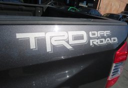 2020 Toyota Tundra - Image 13