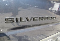 2019 Chevrolet Silverado 1500 - Image 17