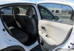 2017 Honda HR-V - Image 22