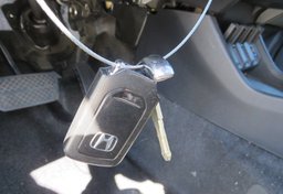 2017 Honda HR-V - Image 38