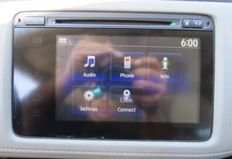 2017 Honda HR-V - Image 33