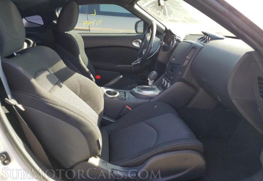 2015 Nissan 370Z - Image 5