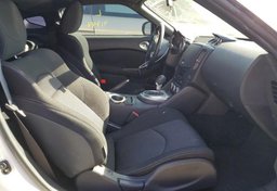 2015 Nissan 370Z - Image 5