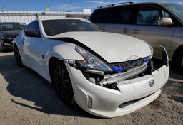 2015 Nissan 370Z - Image 2