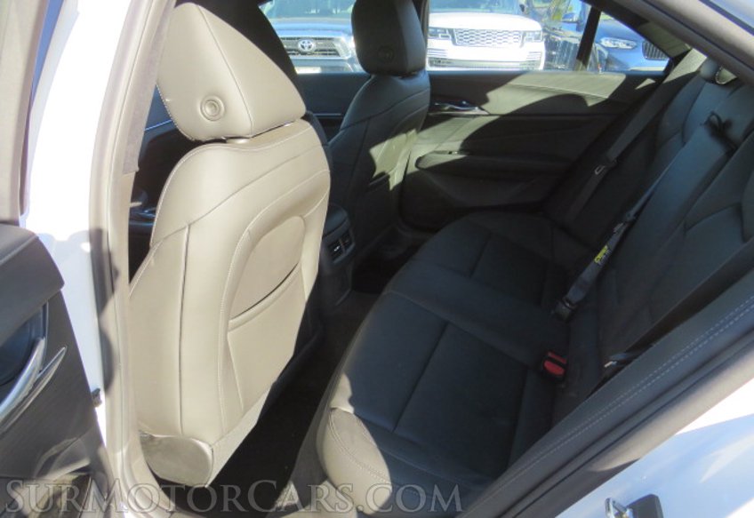 2022 Cadillac CT4 - Image 29