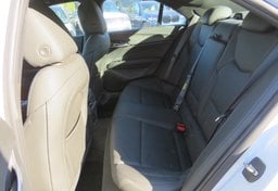 2022 Cadillac CT4 - Image 31