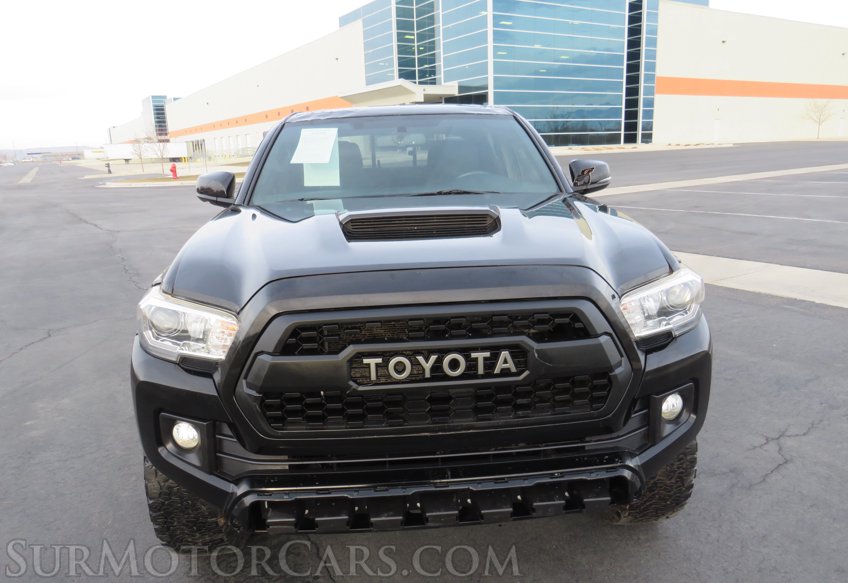 2016 Toyota Tacoma - Image 13