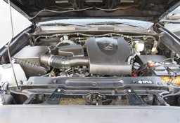 2016 Toyota Tacoma - Image 67