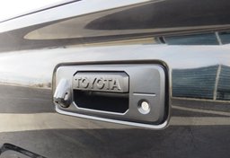 2016 Toyota Tacoma - Image 29