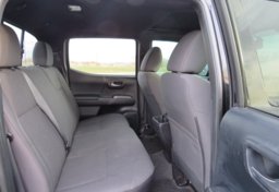 2016 Toyota Tacoma - Image 38