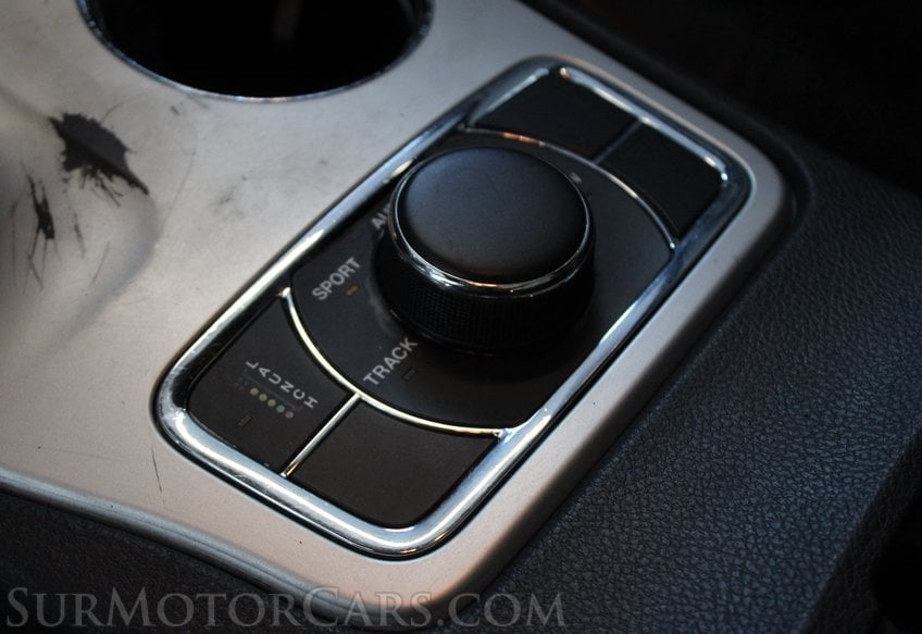 2014 Jeep Grand Cherokee 4x4 SRT - Image 29