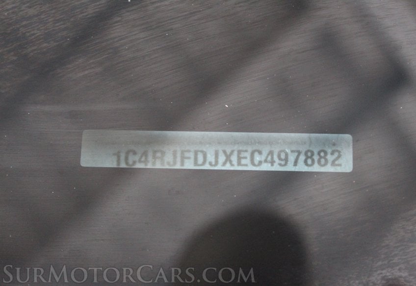 2014 Jeep Grand Cherokee 4x4 SRT - Image 73