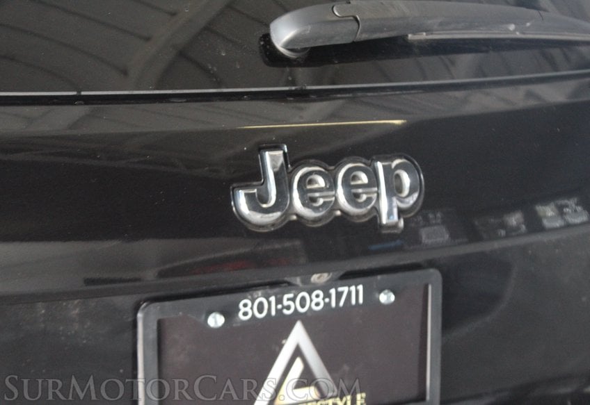 2014 Jeep Grand Cherokee 4x4 SRT - Image 40