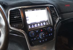 2014 Jeep Grand Cherokee 4x4 SRT - Image 23