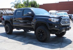 2016 Toyota Tacoma - Image 3